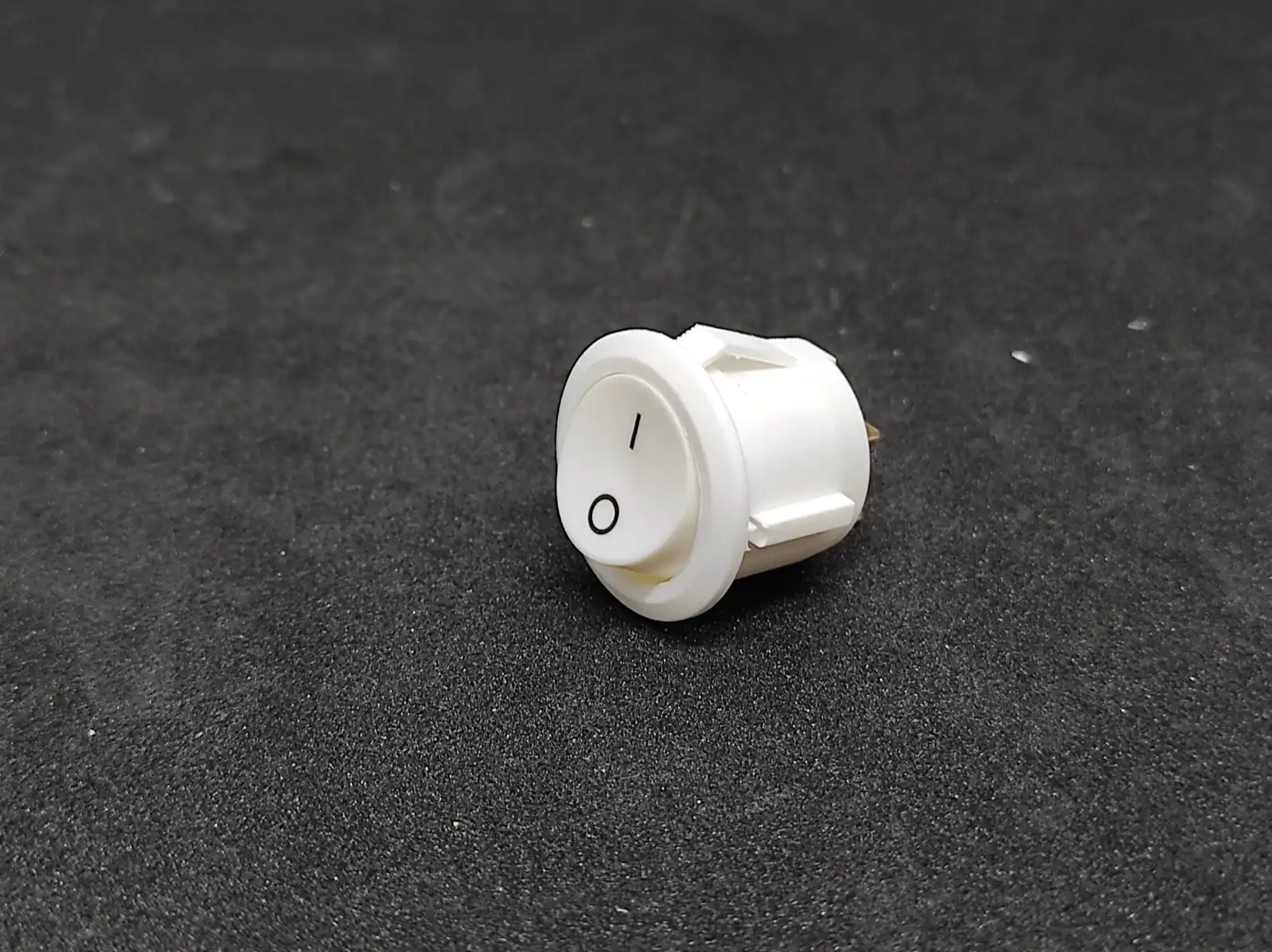 YUVARLAK ANAHTAR BEYAZ 0-1